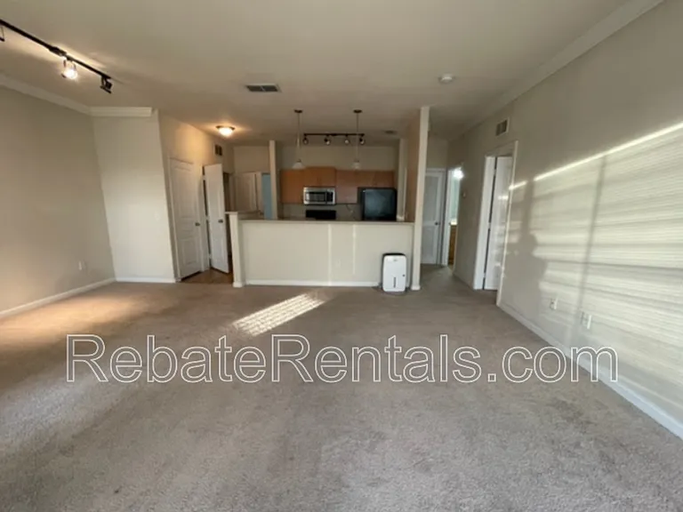 8290 Gate Pkwy W #1019 — Photo 13