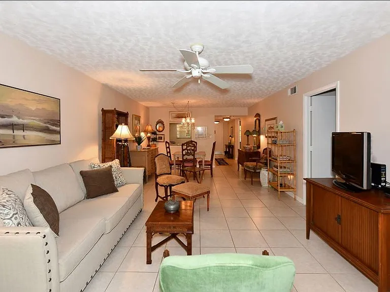 3700 S Osprey Ave #301 — Photo 7
