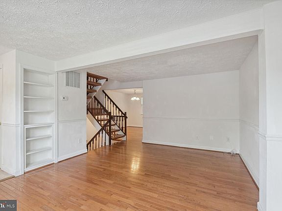5th image of 5818 Rock Forest Ct