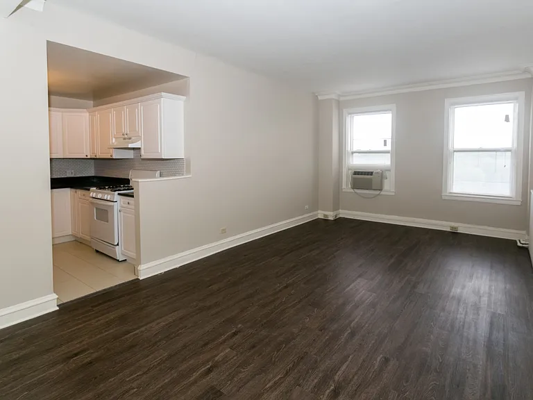 Dining/Living room
