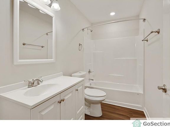5th image of 1302 Jourdan Ave #A