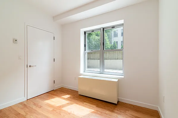 Rented by Glenmark Realty | media 5