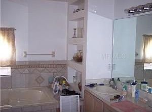 5th image of 520 Pinehurst Cv