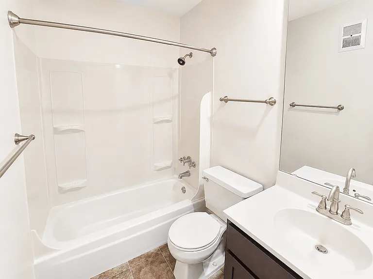 Lexington Hills Apartments — Photo 76