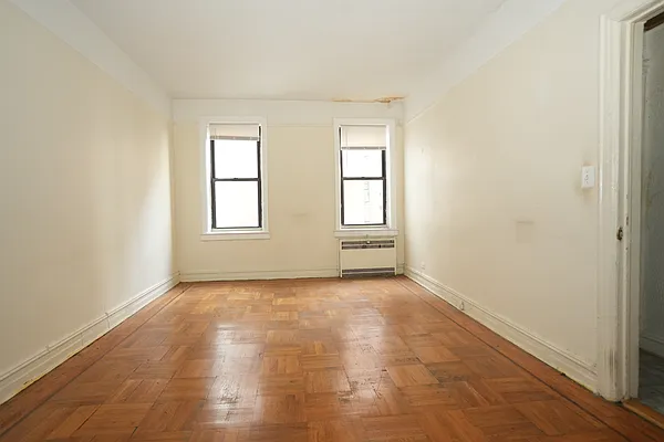 Rented by Norman Raindel, LREB | media 9