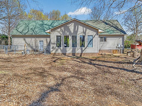 3rd image of 156 Meronies Church Rd