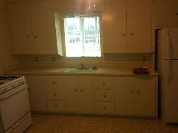 2nd image of 701 Stone Blvd