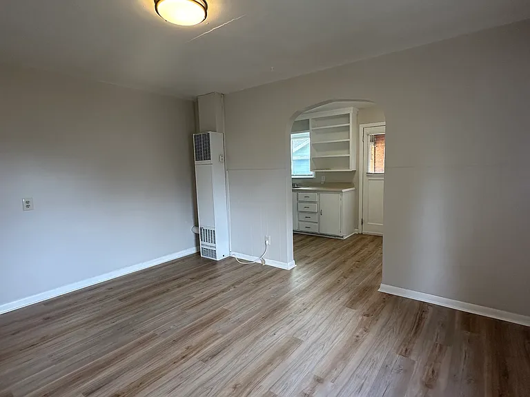 1740 Oxford St SE #6 — Photo 6