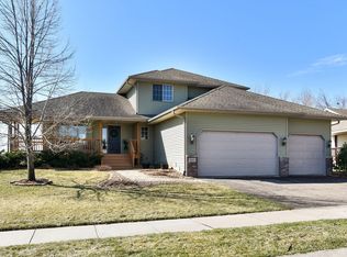 9541 40th Pl NE, Saint Michael, MN 55376
