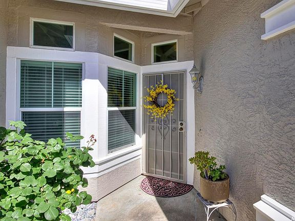 5th image of 8972 Shasta Lily Dr