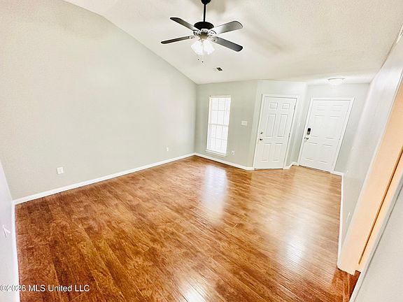 2nd image of 7586 Iris Dr