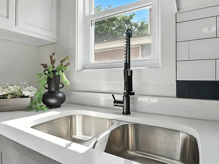 622 Grove Ave — Photo 9