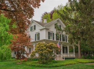 82 Main St, Essex, CT 06426