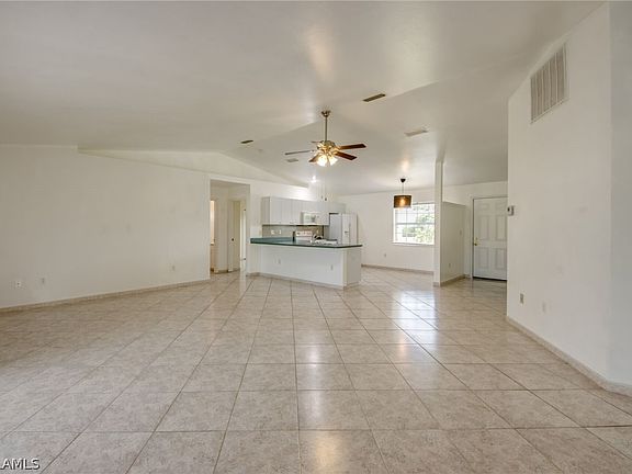 4th image of 2118 SE 13th Ter