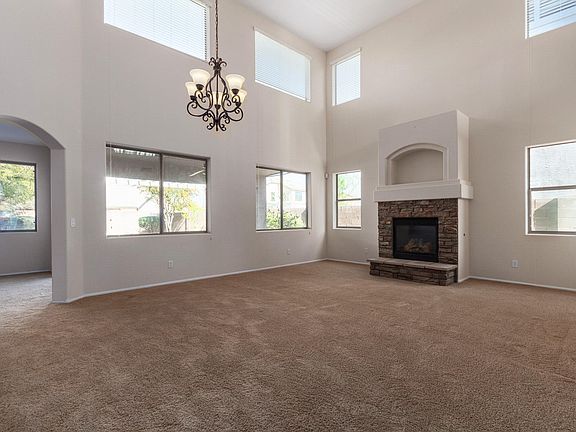 4th image of 108 W Pasture Canyon Dr