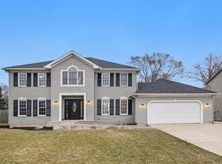 524 Shepherds Cove Dr, Osceola, IN 46561