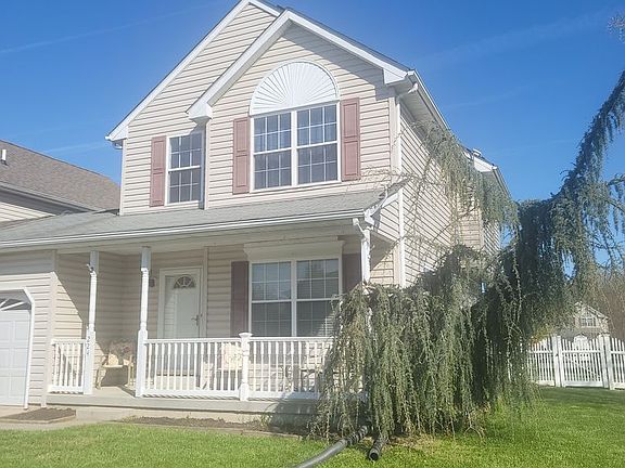 3rd image of 224 Academy Ln