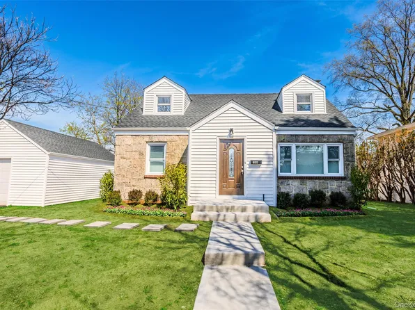 266 Covert Street, Westbury, NY 11590