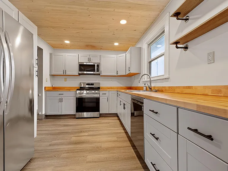 5025 E New York St — Photo 12