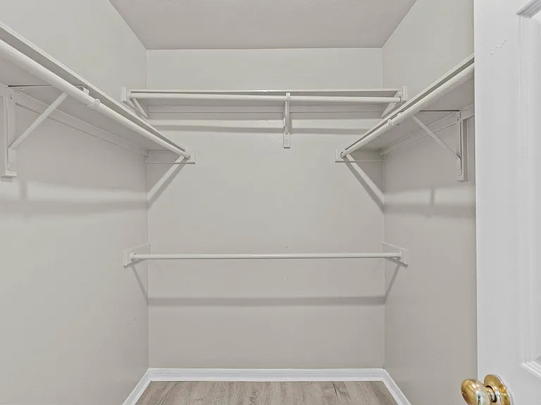 105 Green Isle Ave #120 — Photo 12