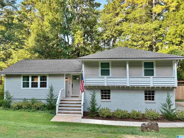 2295 Woodcreek Dr, Birmingham, AL 35226