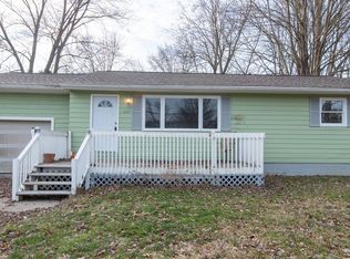 1037 Novak Rd, Grafton, OH 44044