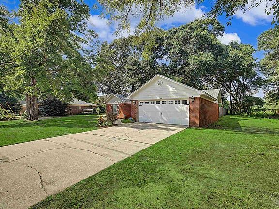 4th image of 5744 Charmonte Way