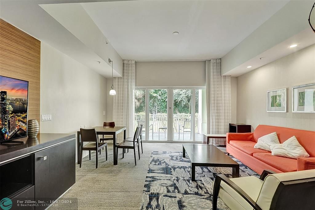 5300 NW 87th Ave UNIT 402