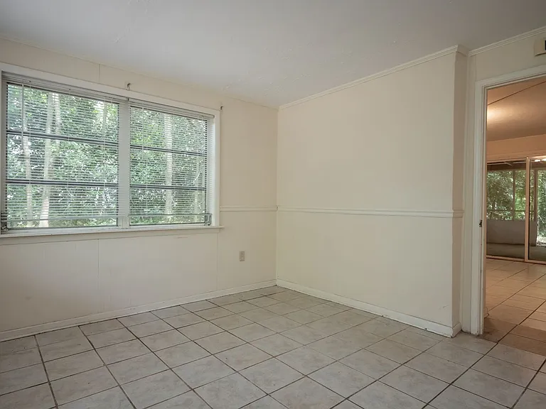 175 Habersham Way — Photo 16