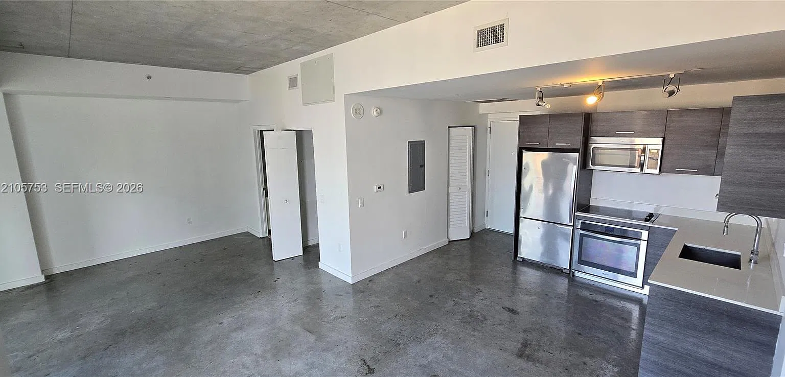 Centro Condo — Photo 3