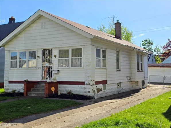 3239 W 129th St, Cleveland, OH 44111