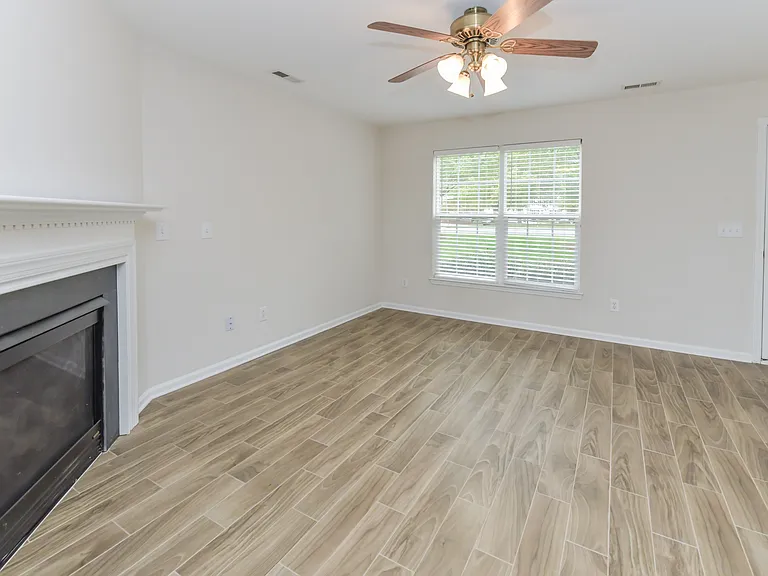 11927 Cheviott Hill Ln — Photo 3
