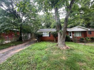 6013 Ingleside Dr, Charlotte, NC 28210