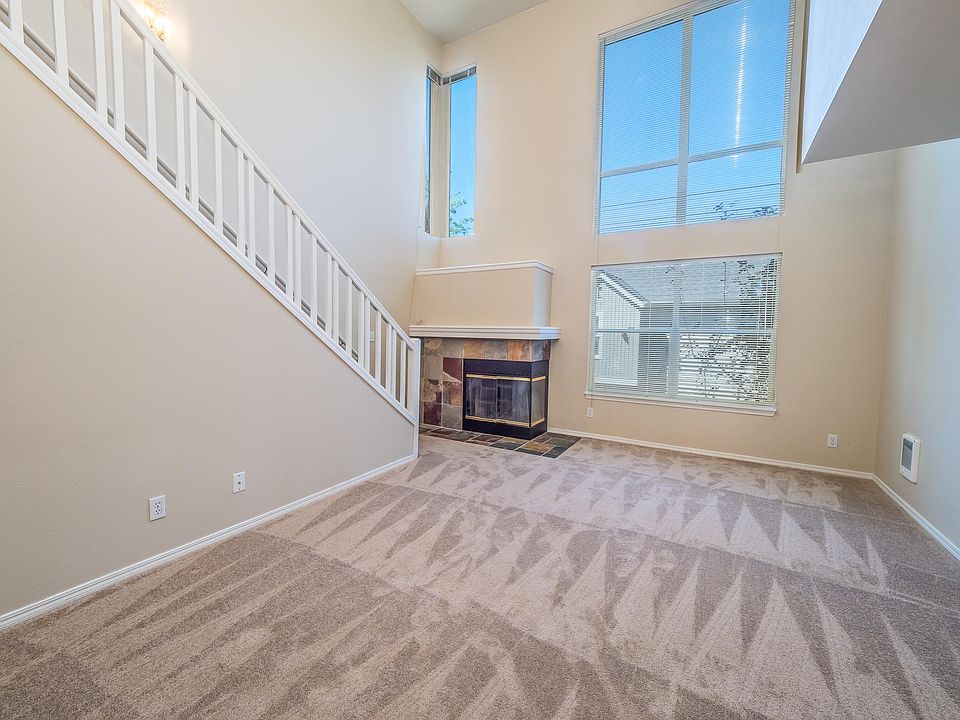 1st image of 2960 142nd Pl SE #2BA