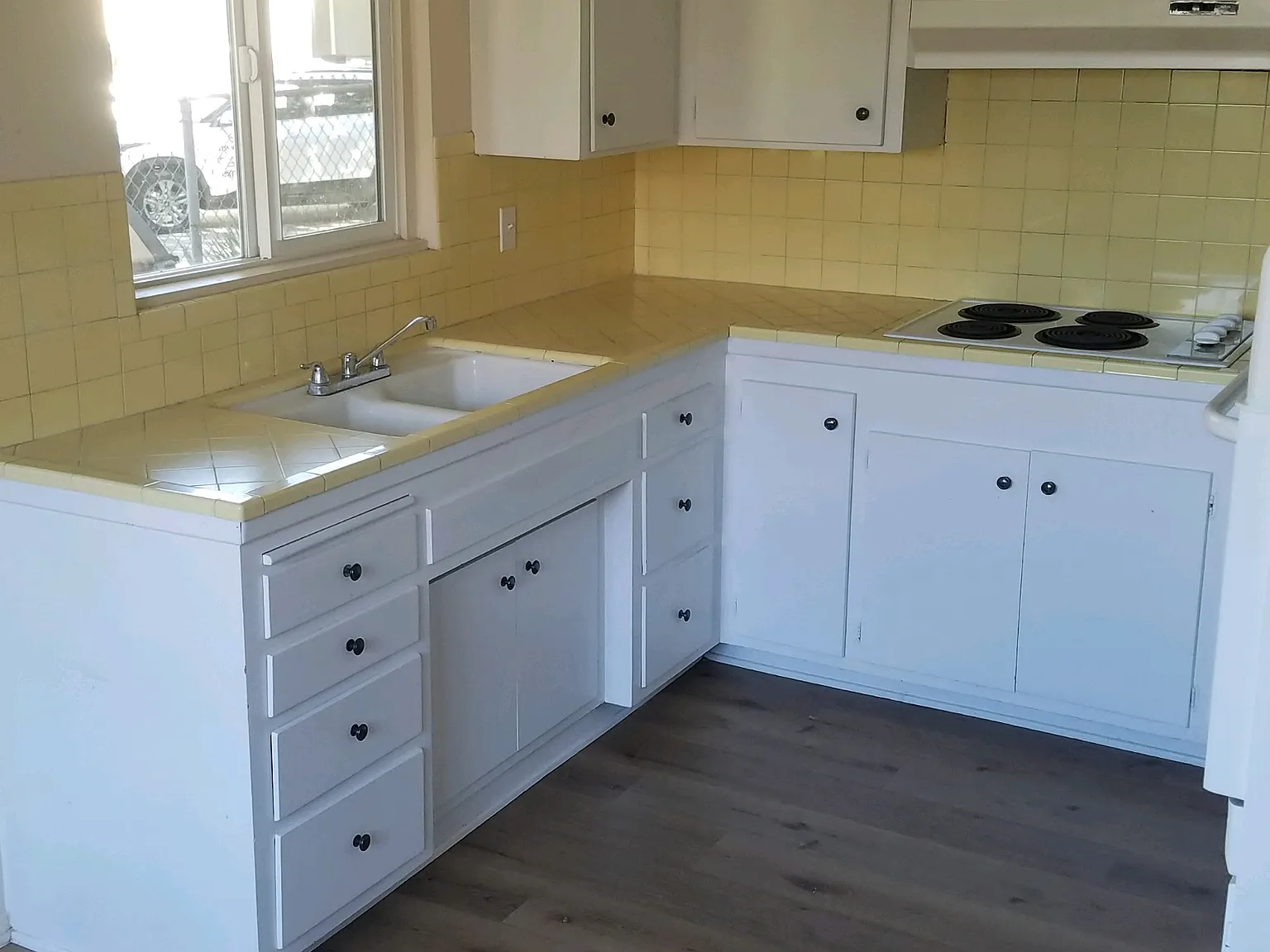 2 bed, $2,400 — Photo 3