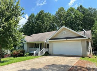 86 Horserange Vista Ct, Cleveland, GA 30528