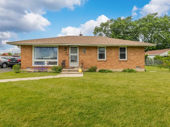 8040 S 85th Ct, Justice, IL 60458
