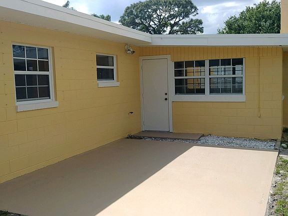 3rd image of 619 Beach Ave