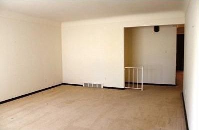 3rd image of 23360 Colonial Ct N