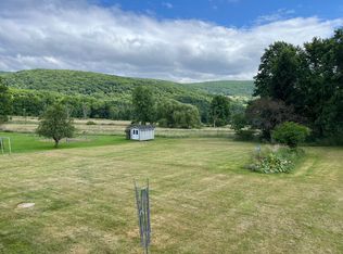 1682 Forest Acres Dr, Clarks Summit, PA 18411
