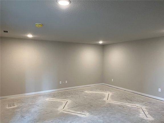 2nd image of 355 Northern Trace Ct