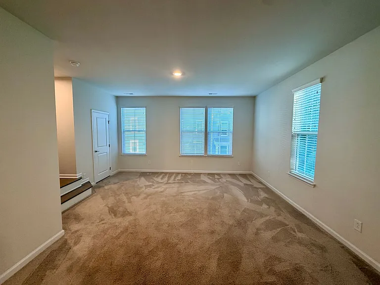 1214 Ashbury St — Photo 12