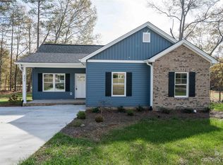 221 Hardin Cir, Grover, NC 28073