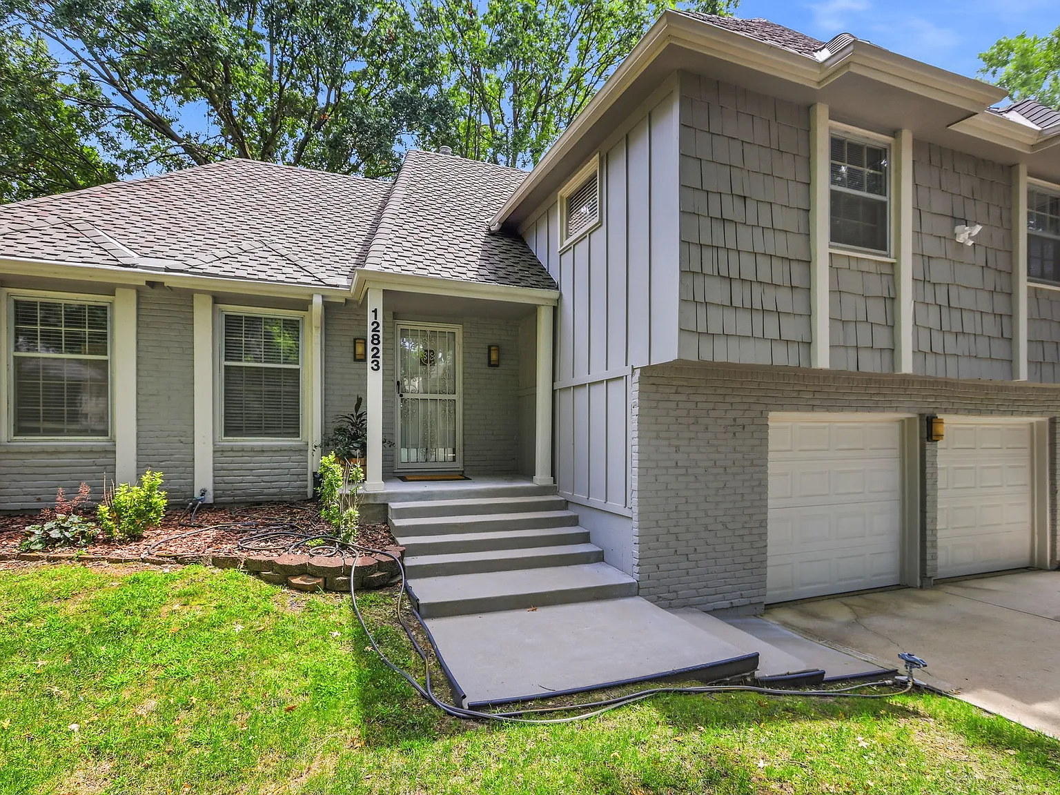 4 bed, 2.5 bath, 2400 sqft, $2,950 — Photo 4