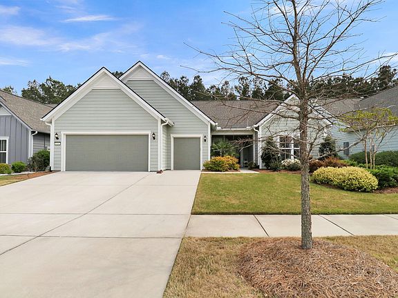 2nd image of 114 Camelia Park Ln