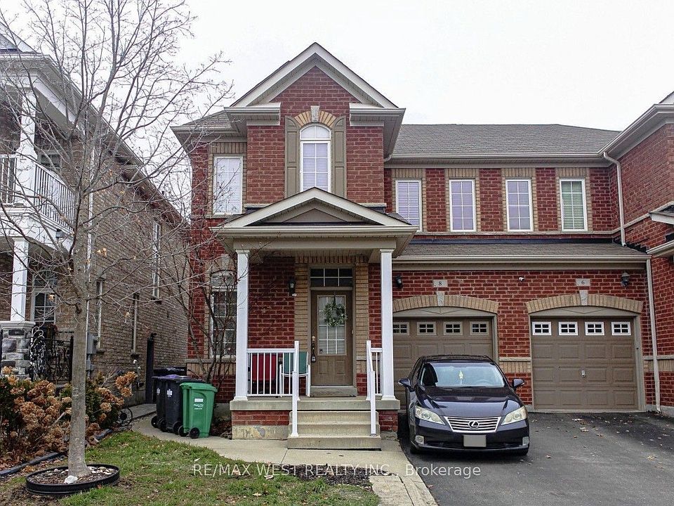 1st image of 8 Callalily Rd