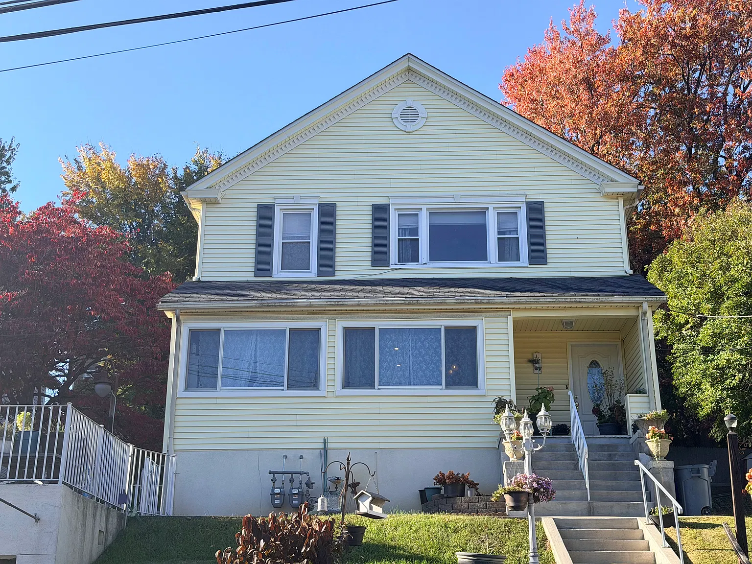 3 bed, 1000 sqft, $2,700 — Photo 1