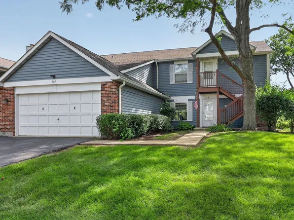 363 Pembroke Ln APT 1, Glen Ellyn, IL 60137