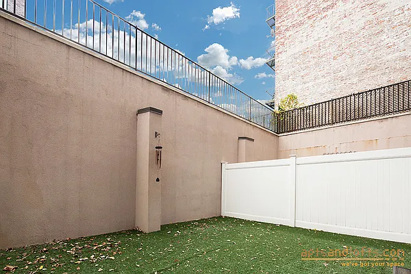 Rented by aptsandlofts.com | media 23