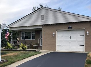 2 Jobson Ct, Toms River, NJ 08757
